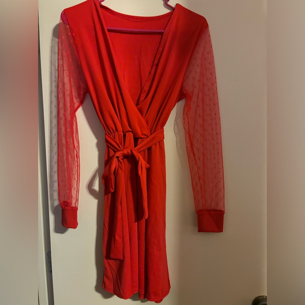 Red Mini  Dress With Lace Sleeves